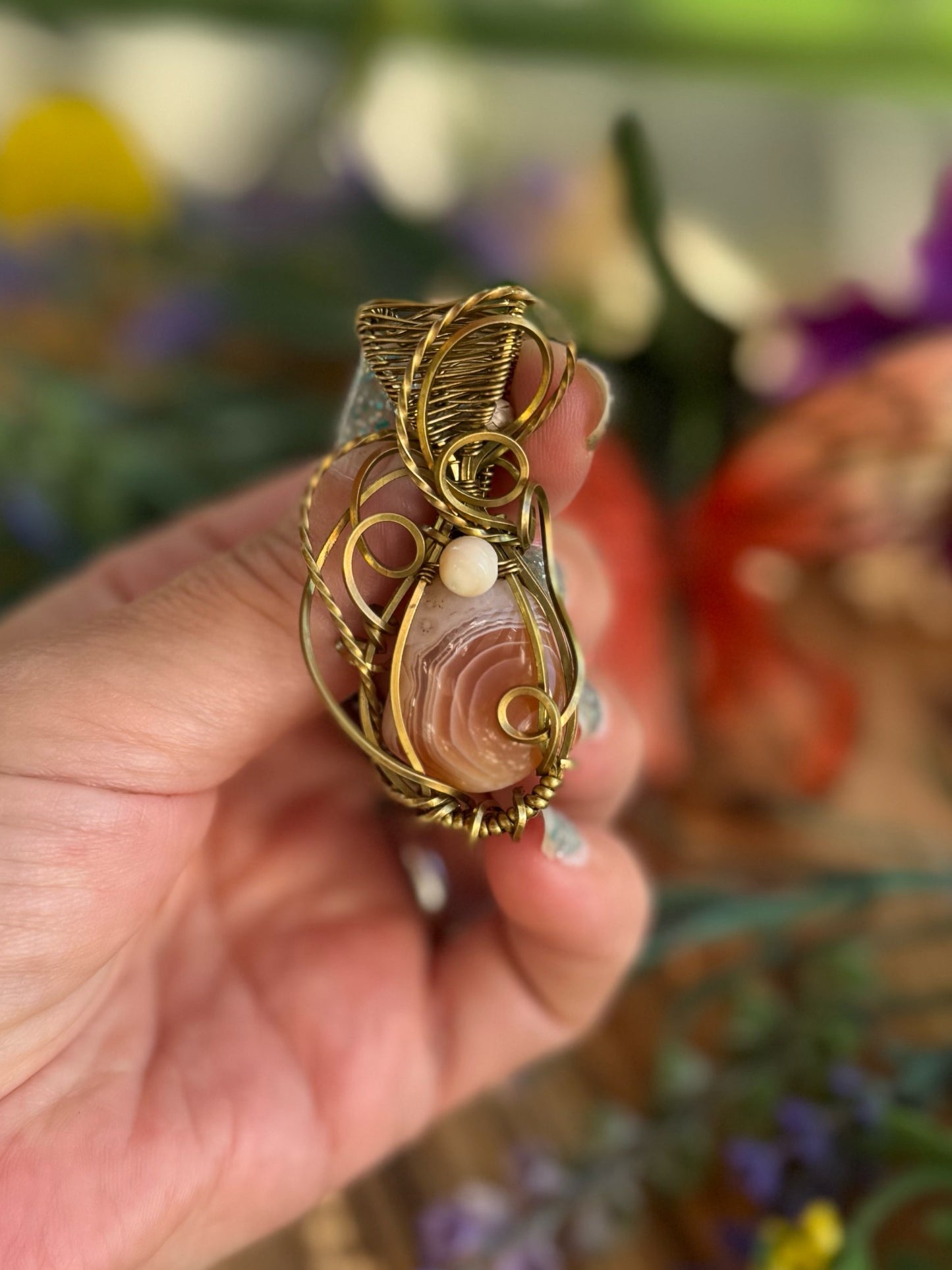 Peach Agate in Brass