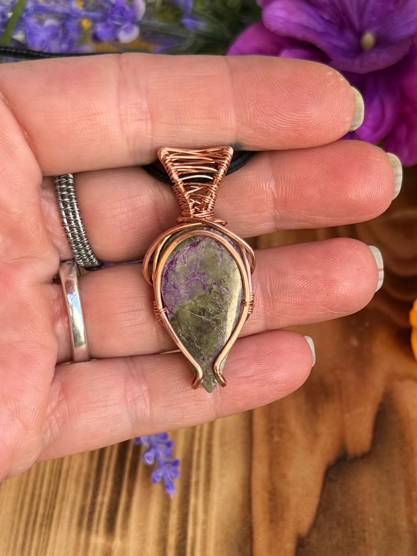 Stichtite in Copper