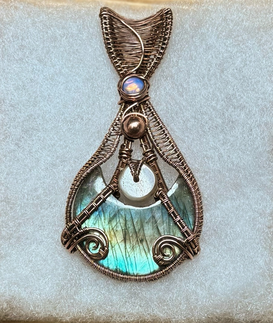 Labradorite, Moonstone & Opalite in Copper