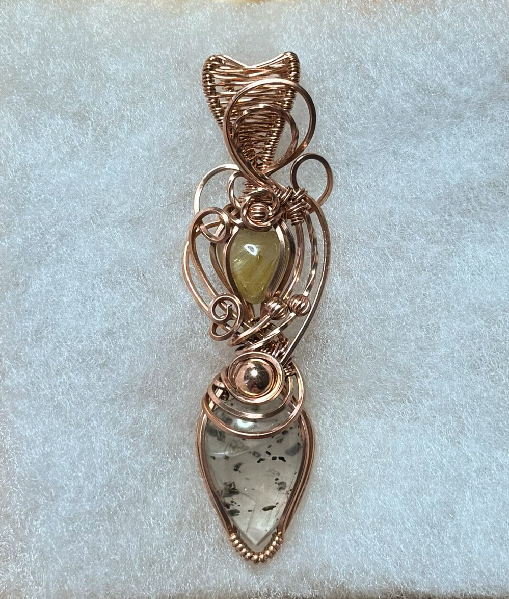 Rutilated Quartz & Quartz with inclusions in Copper
